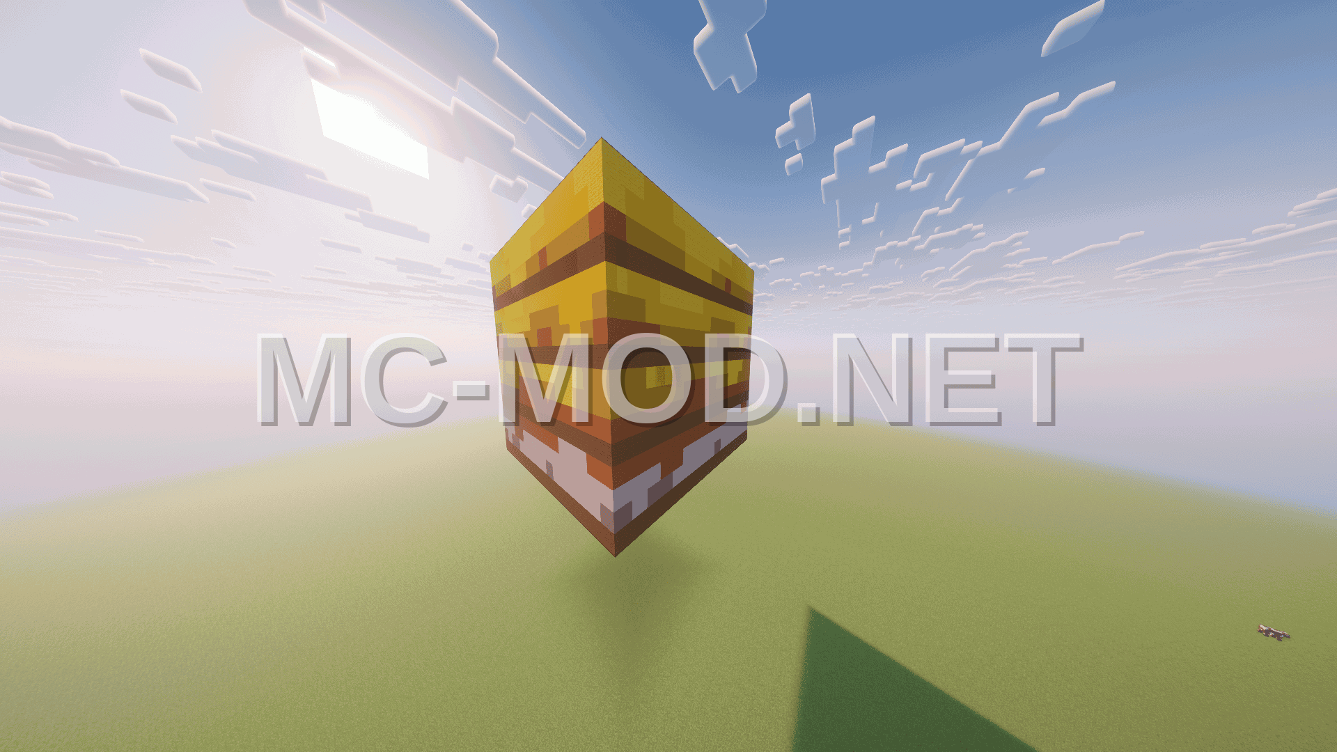 Giant Beehive 32×32 Decoration