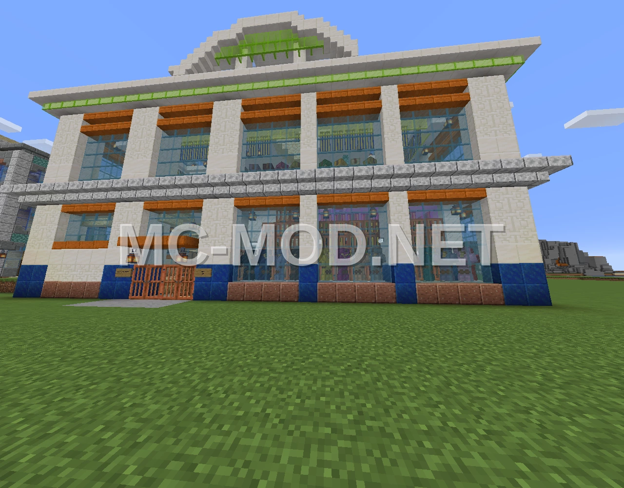 Mega Clothing Store With Workshop