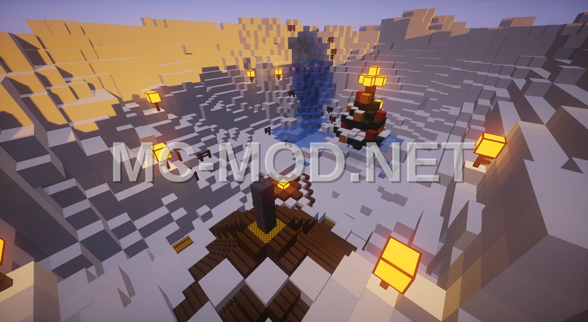 Small Christmas Hub